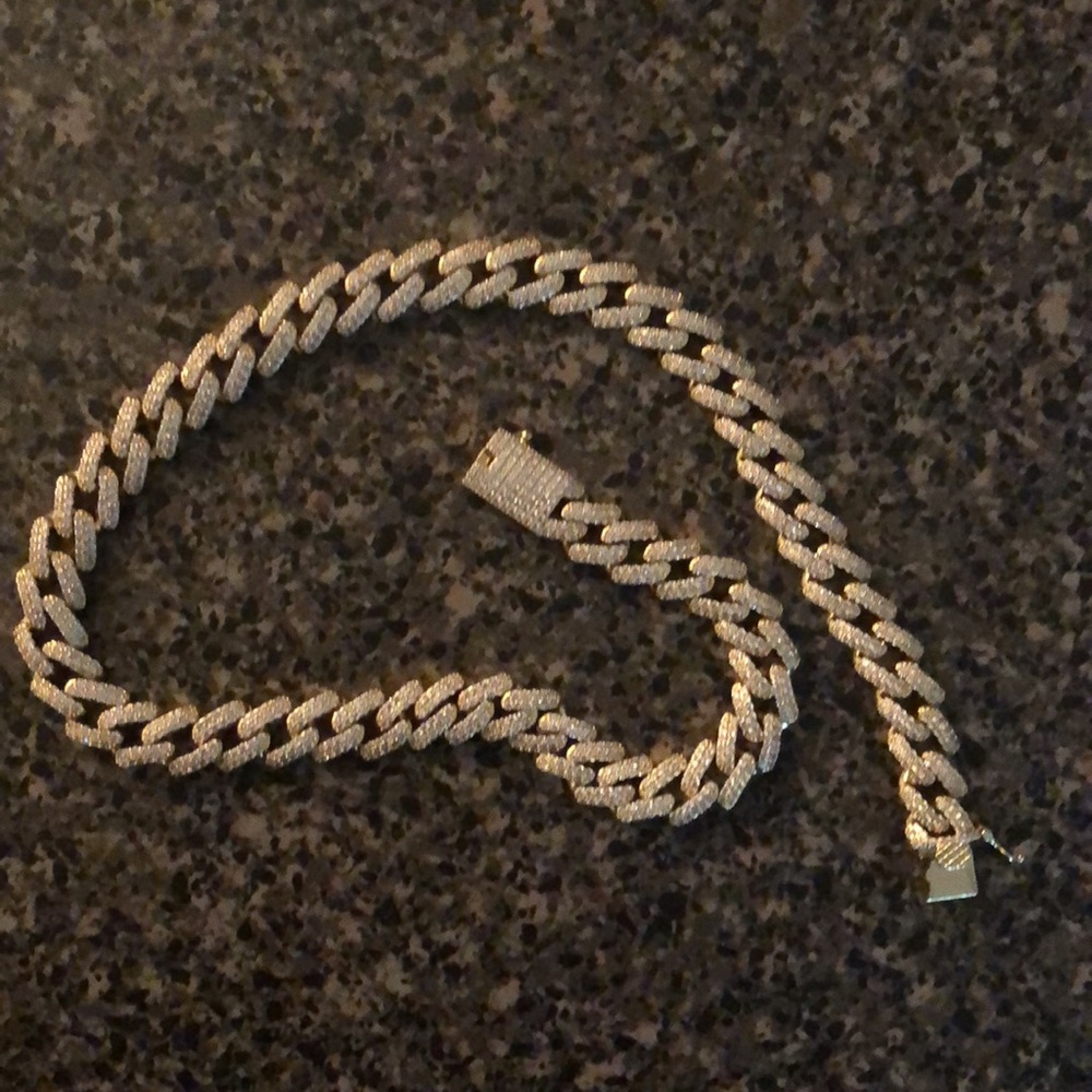 Gold chain - Picture 2 of 2